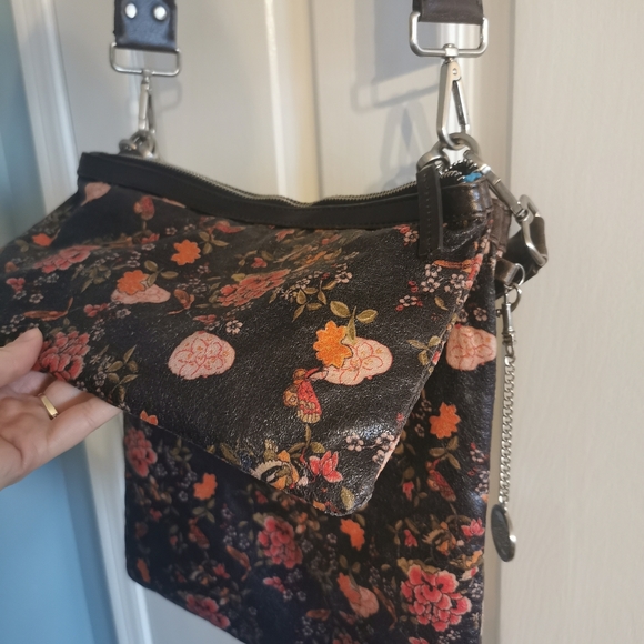 Nella Bella Purse - Picture 6 of 7